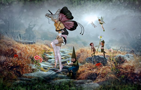 动画风格的森林小径与发光蘑菇，色彩明快的奇幻画面，适合亲子观看的动漫场景